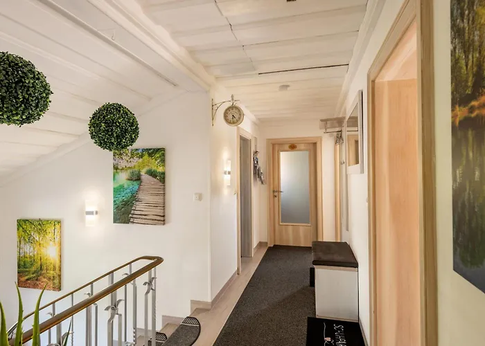 Mitterherzog * 호흐필츤